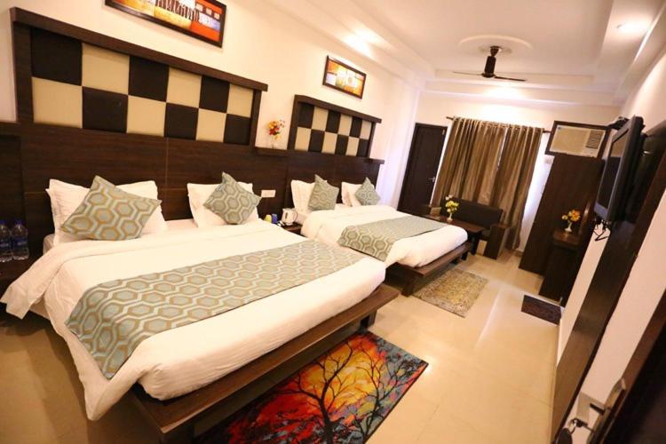 Hotel Maharaja Inn By Geetanjali Hotels Katra  Buitenkant foto