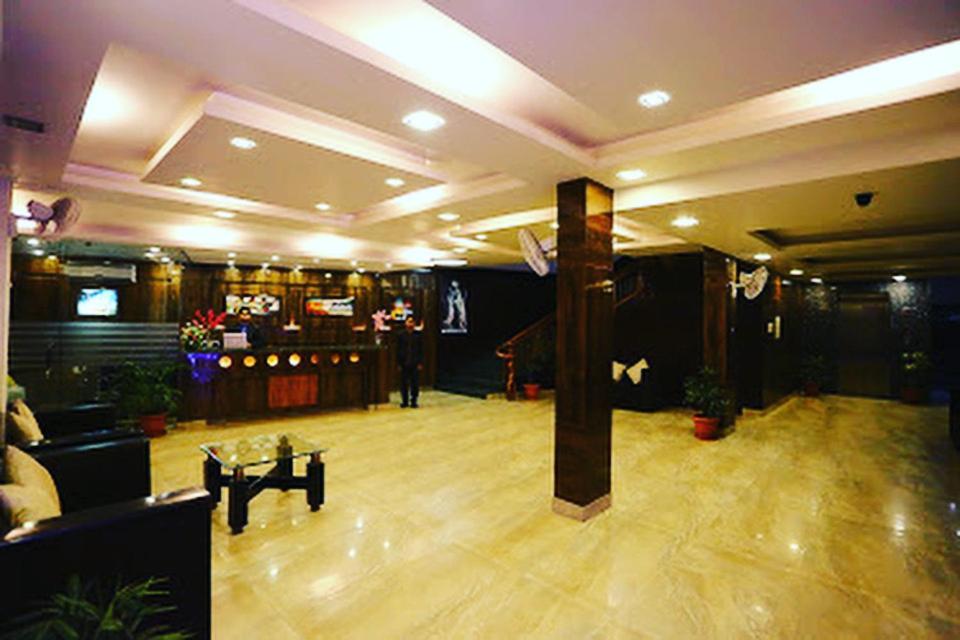 Hotel Maharaja Inn By Geetanjali Hotels Katra  Buitenkant foto