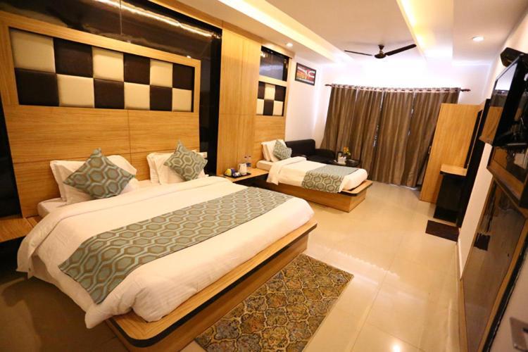 Hotel Maharaja Inn By Geetanjali Hotels Katra  Buitenkant foto
